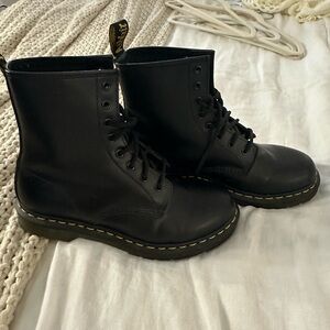 Women’s Dr. Martens